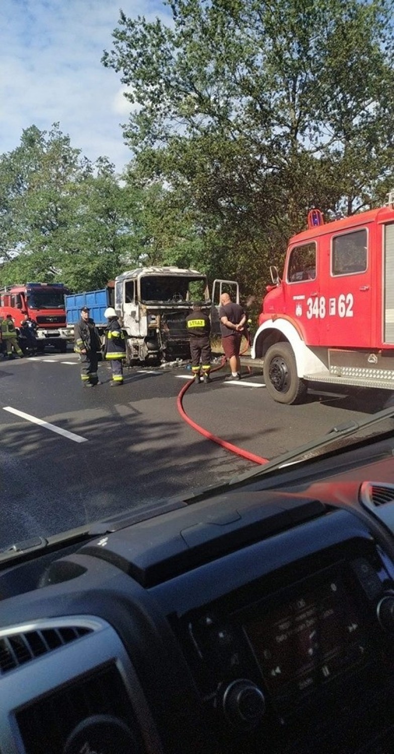 Do pożaru samochodu ciężarowego doszło we wtorek, 3...