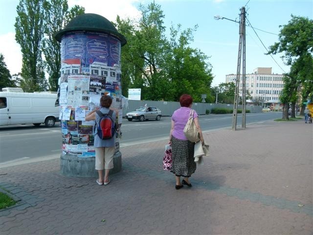 Na słupach nadal każdy będzie mógł  umieszczać ogłoszenia za darmo