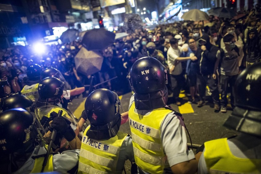 Niepokojące doniesienia z Hongkongu. Mieszkańcy boją się utraty autonomii i swobód obywatelskich, a Trump straszy Pekin sankcjami