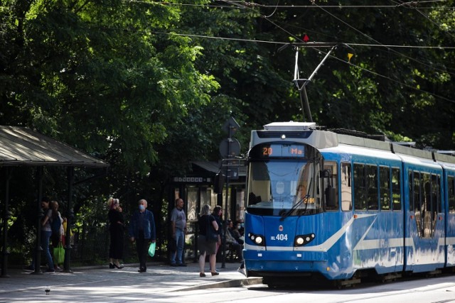 Na koniec roku na komunikację miejską może zabraknąć nawet 0,5 mld zł