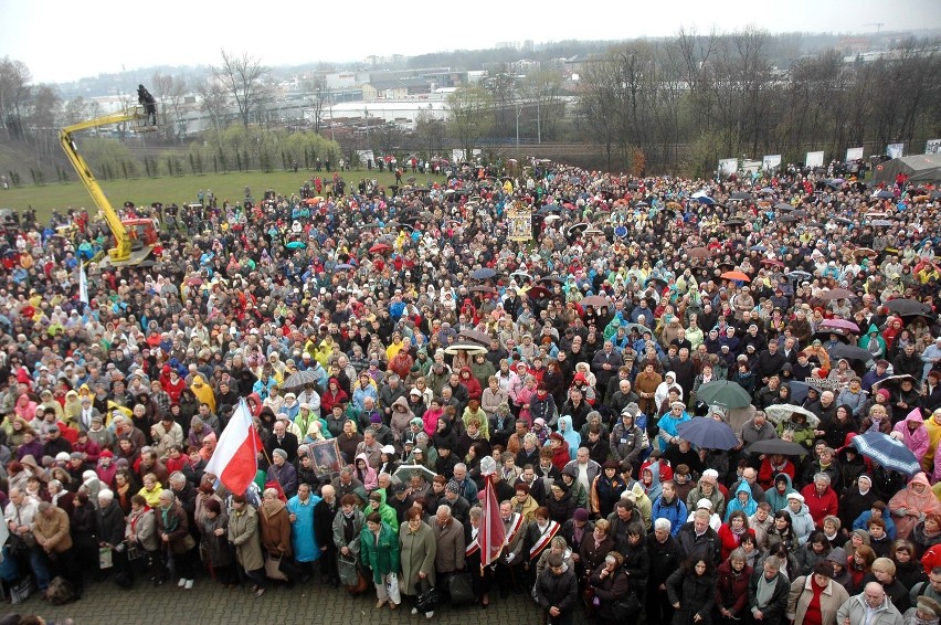 Tysiące pielgrzymów w Łagiewnikach [ZDJĘCIA]