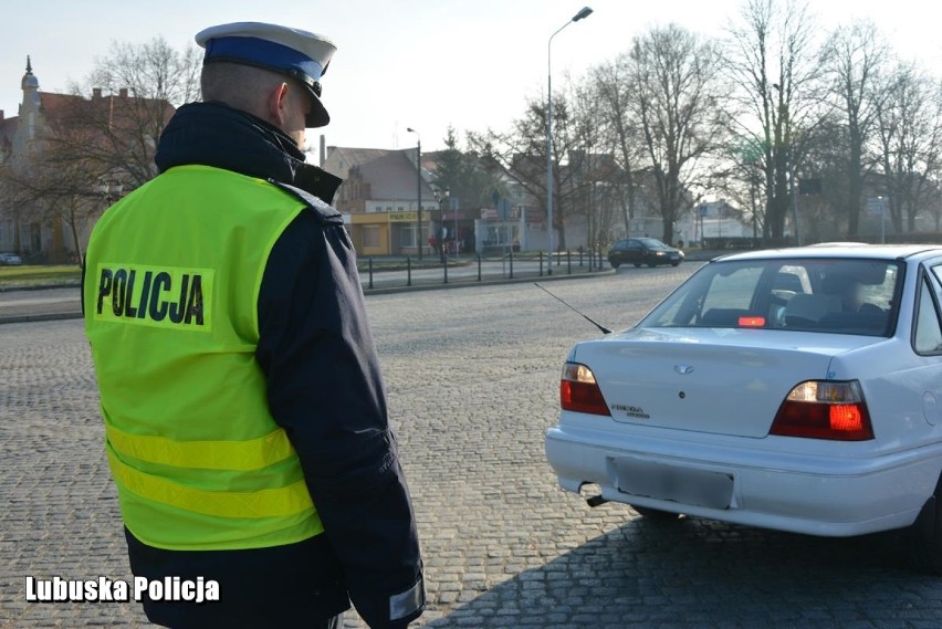 Akcja  „Twoje światła - Twoje bezpieczeństwo" w Krośnie...