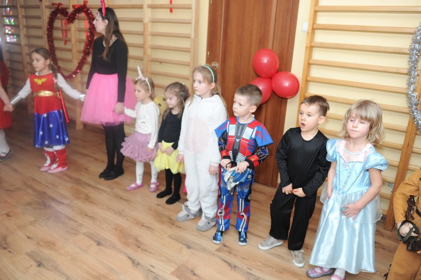 Walentynkowy balik w przedszkolu Kolory Świat w Lesznie