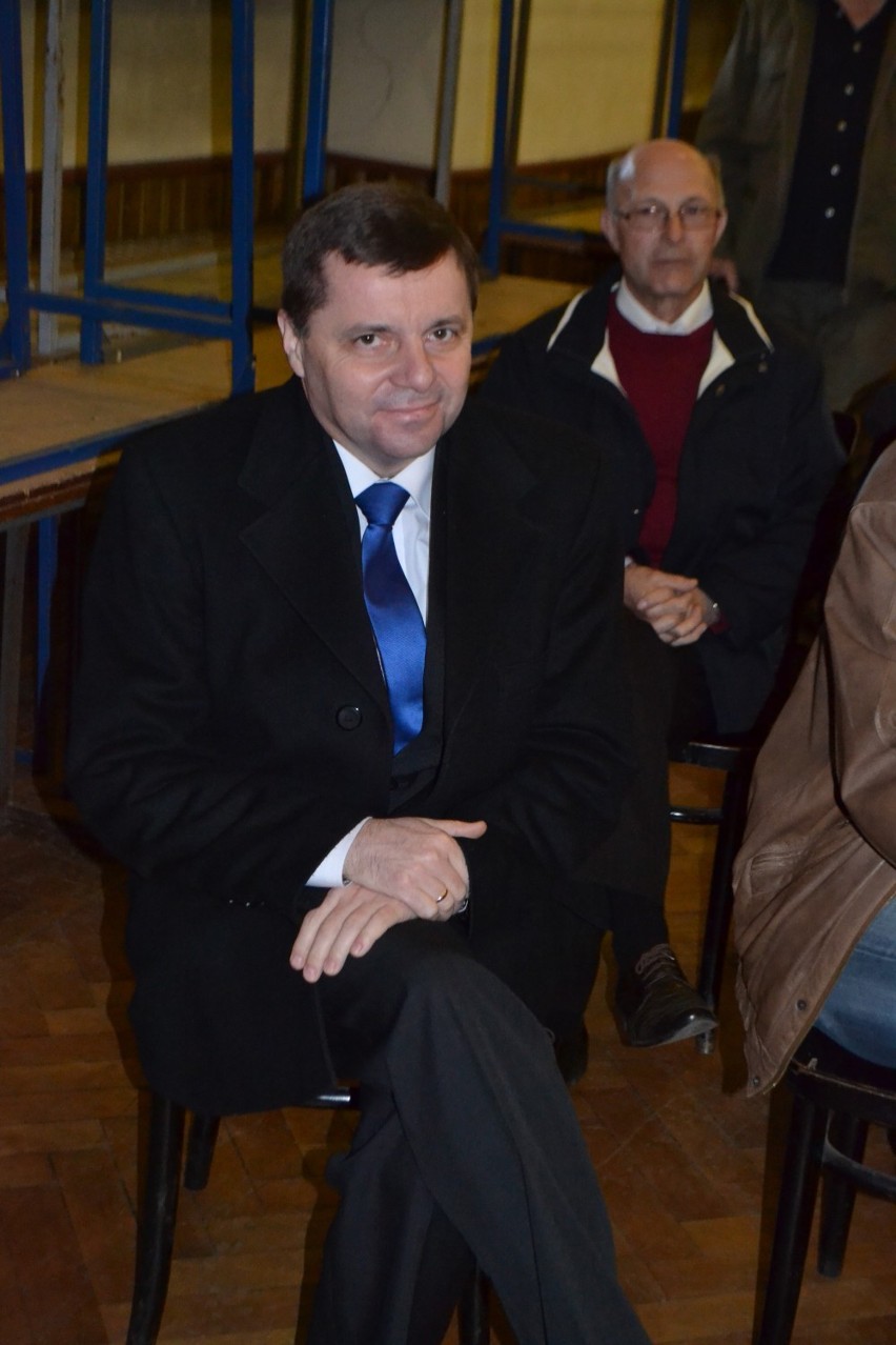 Parlamentarzyści PiS spotkali się z wyborcami w Domu Parafialnym