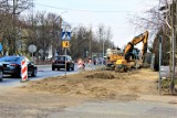 Złe informacje dla kierowców. Przedłuży się remont krajówki w Łęczycy (ZDJĘCIA)