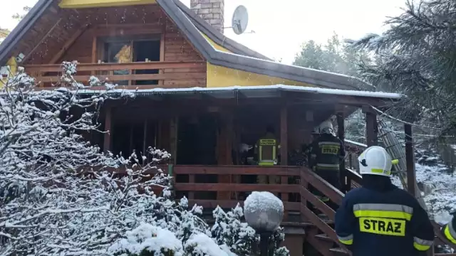 W niedzielę, 26 grudnia 2021, wybuchł pożar w domu w Kolonii Karczmy