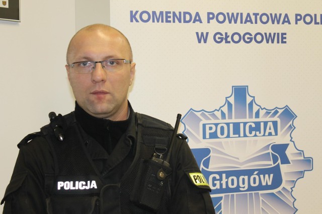 Krystian Biegajło, policjant, który uratował tonącego w Odrze 92-latka
