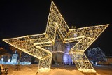 Nowy Sącz. Rozbłysły świąteczne iluminacje. Pięknie wygląda Rynek i ul. Jagiellońska. Zdjęcia 