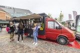 Street Food Polska Festival w Krakowie. Frytki, burgery, azjatyckie pierożki i wiele więcej czeka na Was przy Galerii Kazimierz