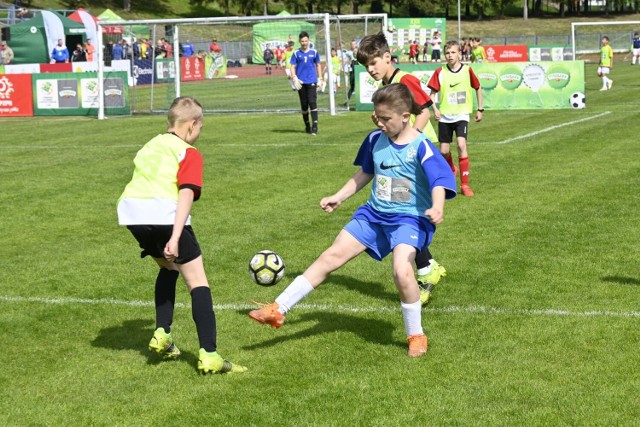 Turniej z Podwórka na Stadion o Puchar Tymbarku to jedna z największych imprez sportowych dla dzieci rozgrywanych w kraju
