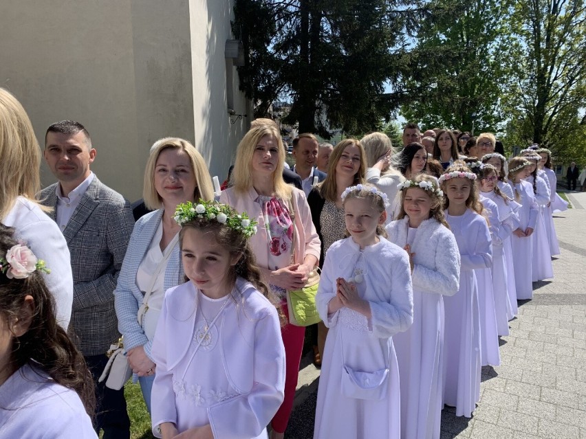 Pierwsza komunia święta w parafii pod wezwaniem świętego...
