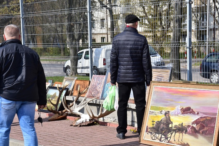 Sprzedali stary rower na "pchlim targu" w Kielcach i teraz mają pieniądze na nowy [ZDJĘCIA]