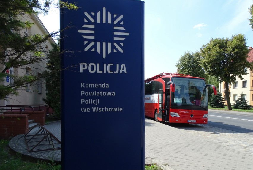 WSCHOWA. Zbiórka krwi przed Komendą Policji [ZDJĘCIA]