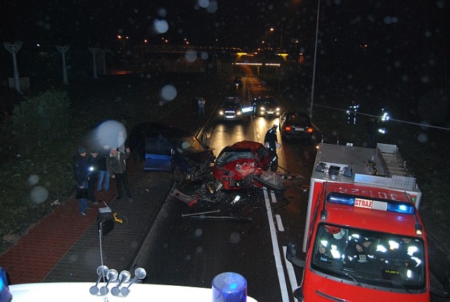 Choć wypadków na gorzowskich drogach w 2011 r. było mniej, to zginęło w nich aż 16 osób (wcześniej 14).