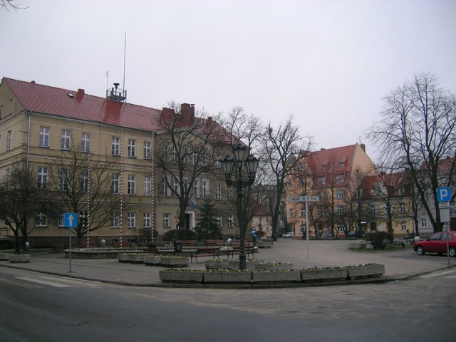 Przed wolsztyńskim ratuszem... Fot. Jola Paczkowska