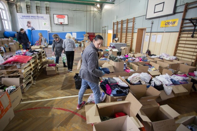 W I LO Słupsk zbiera dary dla walczących Ukraińców