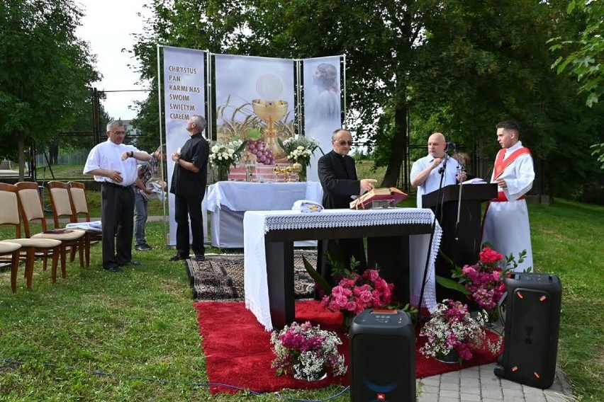 Parafialna procesja u Salezjanów na zakończenie Oktawy Bożego Ciała [ZDJĘCIA]