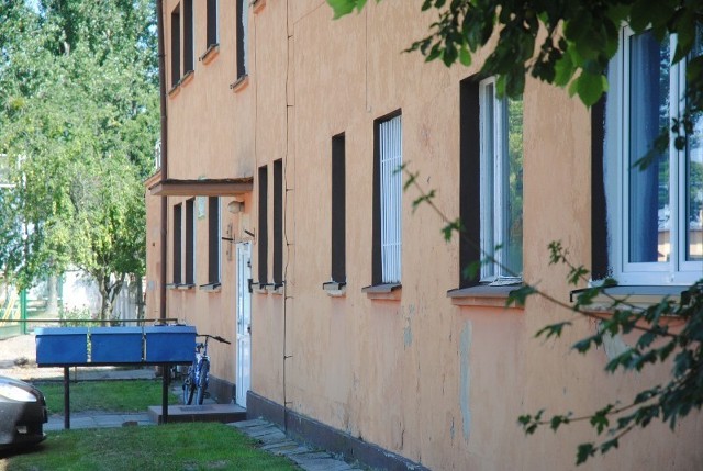 Szkoła w Starym Gołębinie - w budynku po zamkniętej podstawówce powstaną mieszkania komunalne