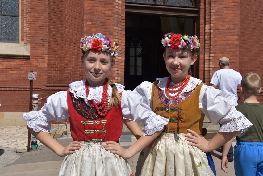 Święcenie potraw w strojach śląskich w Radzionkowie 2019