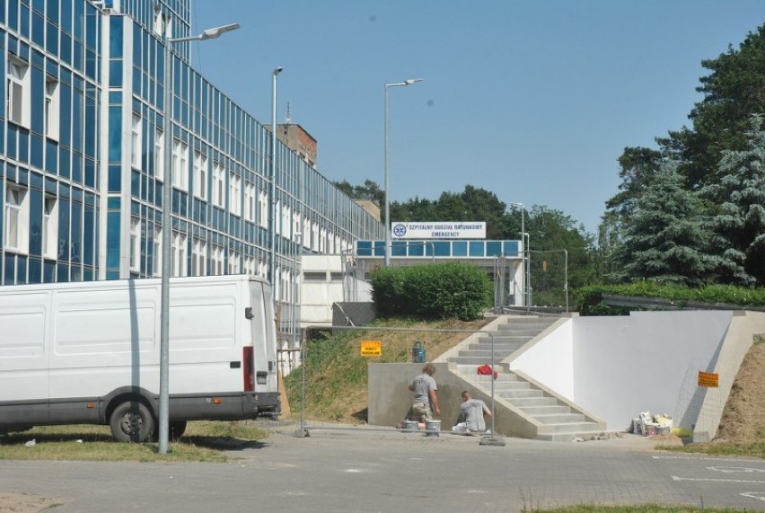 Szpital w Lesznie - trwa remont estakady prowadzącej do SOR, to oznacza zmiany dla pacjentów [FOTO]