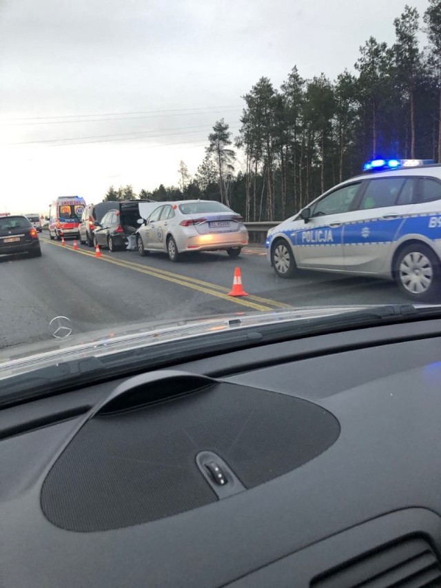 Utrudnienia na S3. Zderzyły się trzy samochody