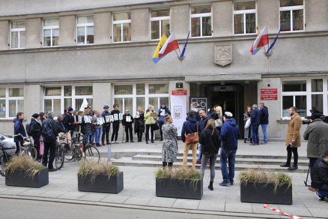Planowana inwestycja mieszkaniowa w ramach lex deweloper na Burowcu spowodowała już kilka protestów mieszkańców Katowic