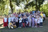 Bieg w piżamach w Kwileniu. Uczniowie szkoły podstawowej okazali wsparcie dzieciom chorym onkologicznie