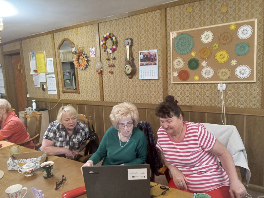 Obornicki Klub Seniora "Miły Dzień" otrzymał laptopa