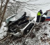 Wypadek w Łucjanowie. W akcji służby ratunkowe z powiatów szamotulskiego i międzychodzkiego [ZDJĘCIA]