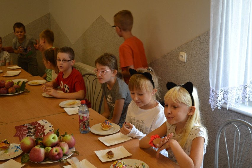 Dzieci ze szkoły w Kaliskach od najmłodszych lat uczą się zdrowego odżywiania