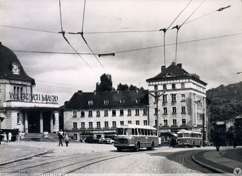 Dworce kolejowe w Wałbrzychu na starych zdjęciach. Ależ się pozmieniało!