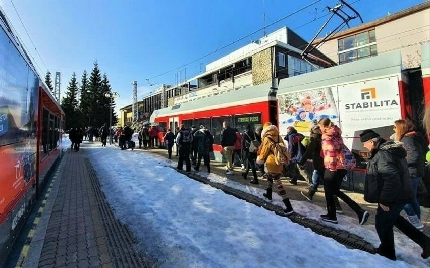 Chcą całorocznych pociągów z Muszyny do Słowacji, nie tylko weekendowych. Jest petycja.  Beliansky Express cieszy się dużą popularnością