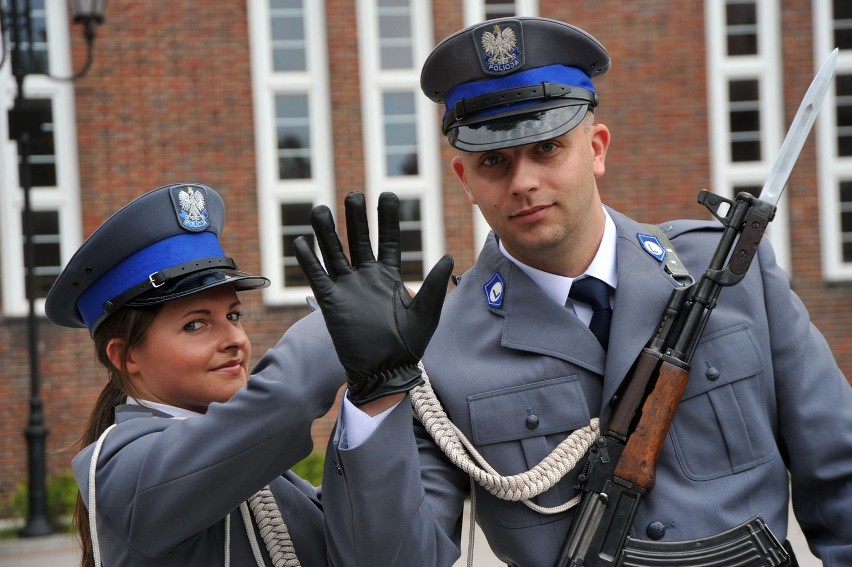 Pożegnanie policjantów w Słupsku: 22 kontyngent wyjedzie na misję do Kosowa [ZDJĘCIA]