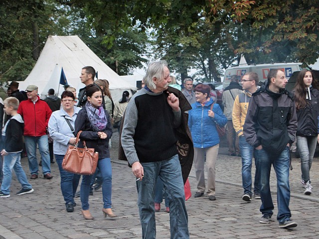 Sporo mieszkańców Grudziądza i regionu odwiedziło obozowiska grup rekonstrukcyjnych usytuowanych na Górze Zamkowej.

