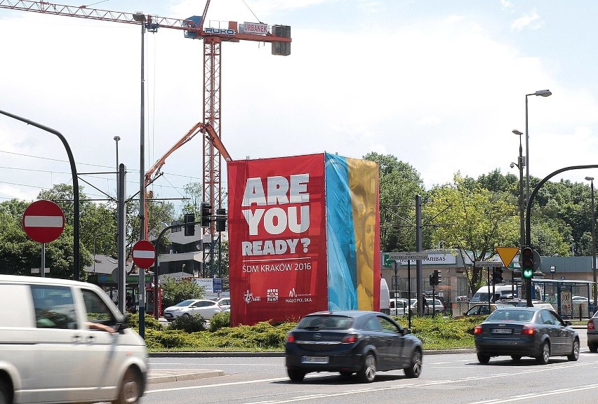 Kraków. Pierwsze billboardy ŚDM na ulicach miasta [ZDJĘCIA]