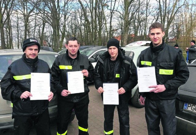 Strażacy z Wilkowa Polskiego zbierają pieniądze na defibrylator