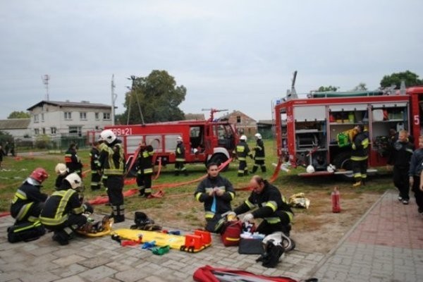 Ćwiczenia pożarnicze w szkole w Orchowie