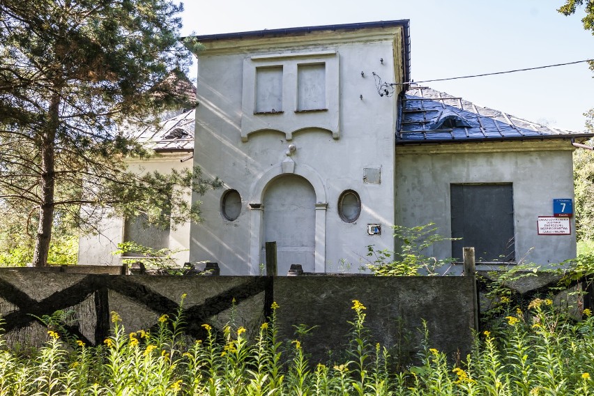 Willa Gessnera. Słynna twierdza z września 1939 niszczeje. Przetrwała "Warszawskie Termopile", dziś jest w ruinie