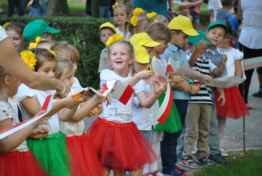 Otwarcie nowego placu zabaw przy Przedszkolu nr 3 [ZDJĘCIA]