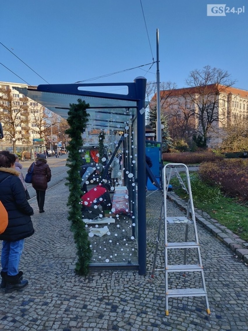 Najbardziej świąteczny przystanek w Polsce jest w Szczecinie? Zobaczcie sami! [ZDJĘCIA]