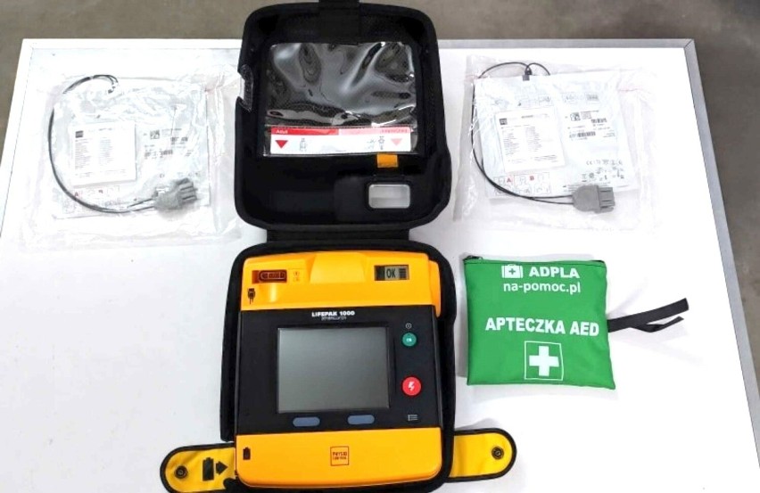 Do jednostki OSP Gołańcz trafił defibrylator AED Lifepak
