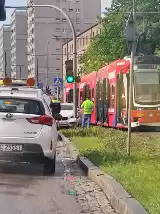 Częstochowa. Zderzenie samochodu osobowego z tramwajem na Tysiącleciu