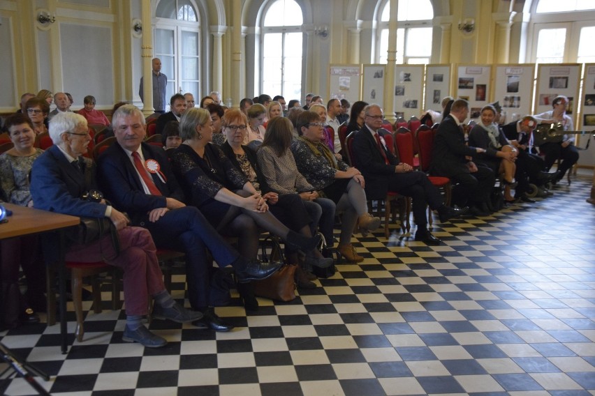 Bohaterami artystycznego wydarzenia pt. "Jedna jest Polska,...