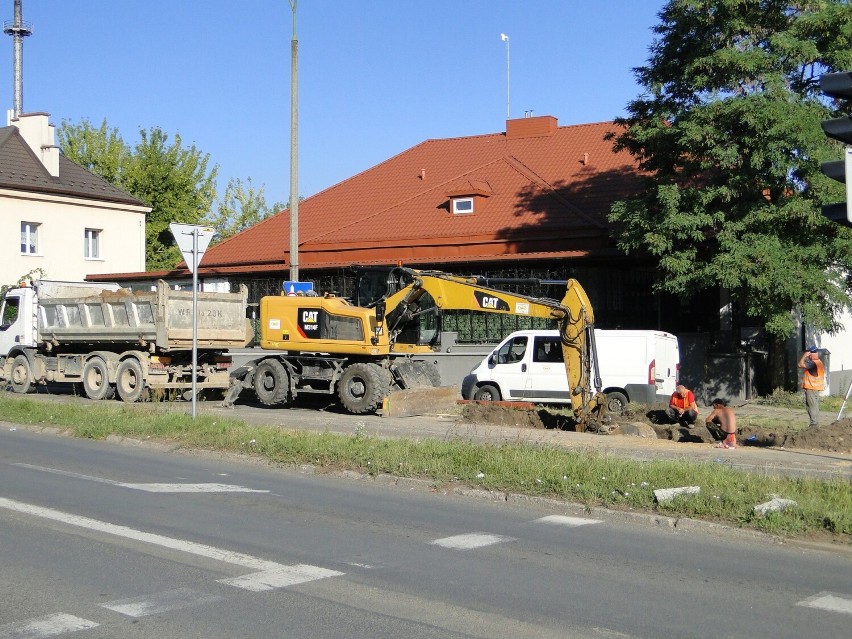 Trwa wymiana kanalizacji na odcinku ulicy Słowackiego w Radomiu. Są utrudnienia w ruchu 