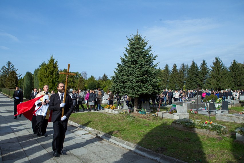 Symboliczny pogrzeb dzieci utraconych na cmentarzu w Mościcach [ZDJĘCIA]