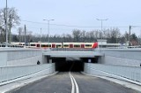 Nowy tunel w Sulejówku pod Warszawą otwarty. Wcześniej znajdował się tu ruchliwy przejazd kolejowy. Inwestycja pochłonęła ponad 80 mln zł