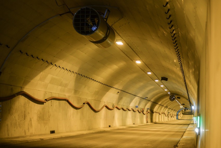 Tunel pod Martwą Wisłą gotowy do odbiorów technicznych