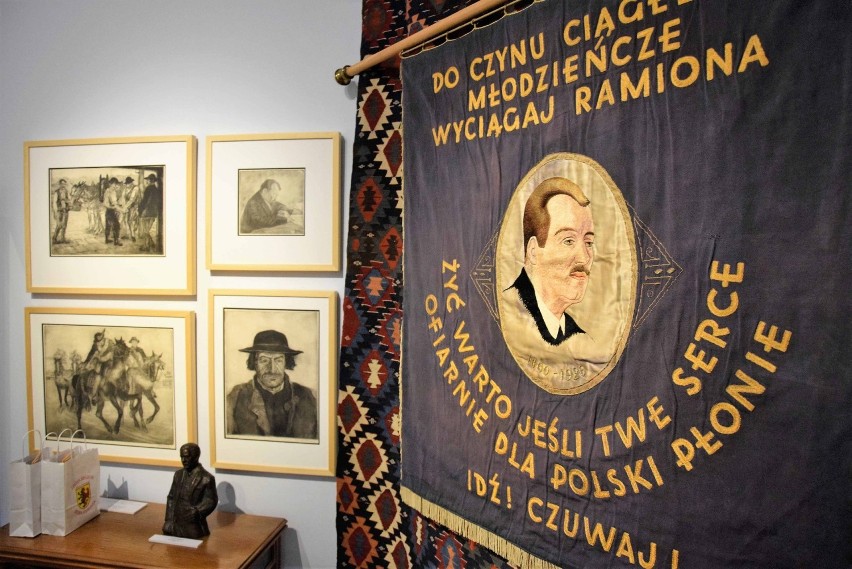Powiat inowrocławski. W muzeum w Inowrocławiu nowa stała ekspozycja i komiks poświęcone Janowi Kasprowiczowi. Zdjecia