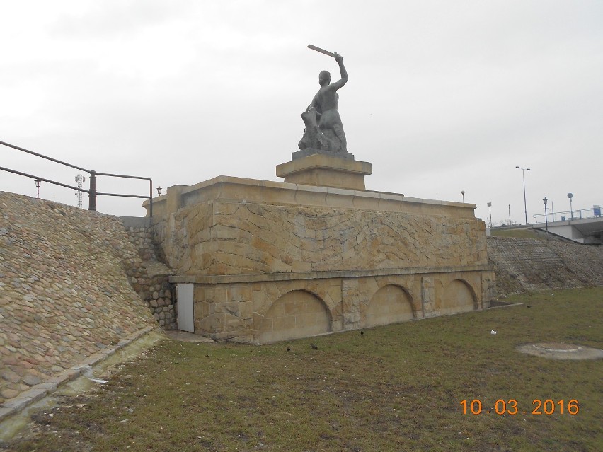 Syrenka nad Wisłą odzyska blask. Ratusz rozpoczyna remont...