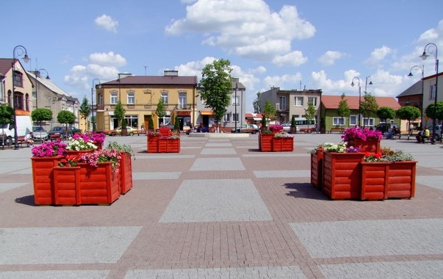 Plac Dekerta zasadnicze centrum miasta Lipna.